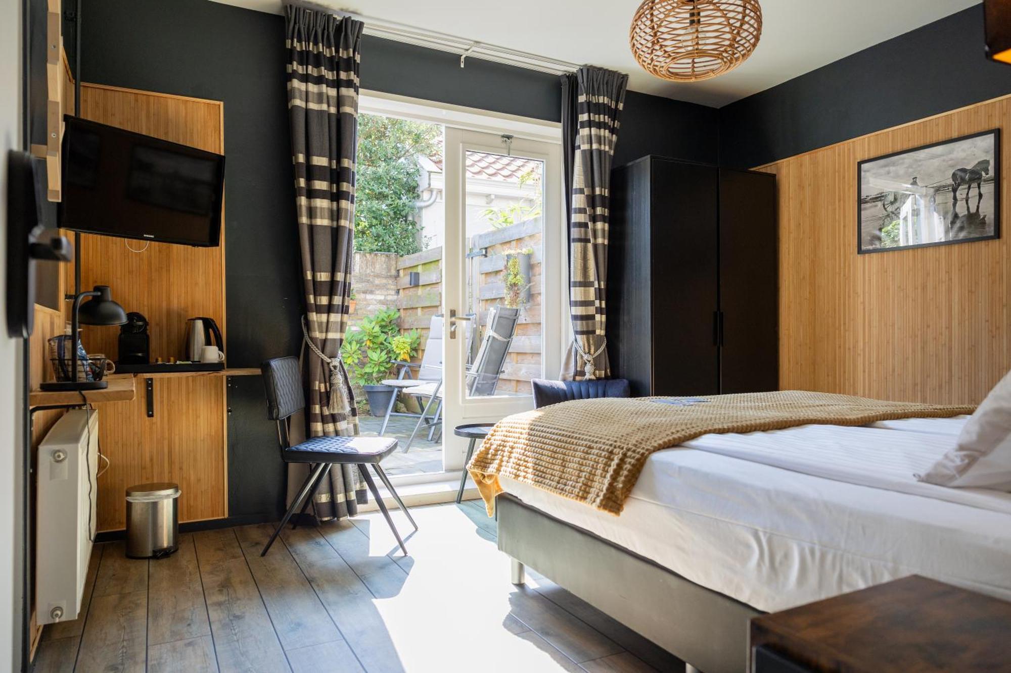 Hotel Buren West-Terschelling Exterior photo